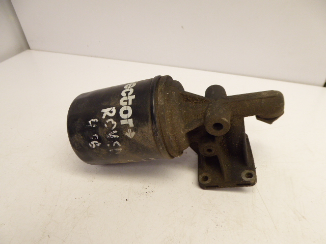 фото №10, Rover 416 основание фильтра масла 1.6