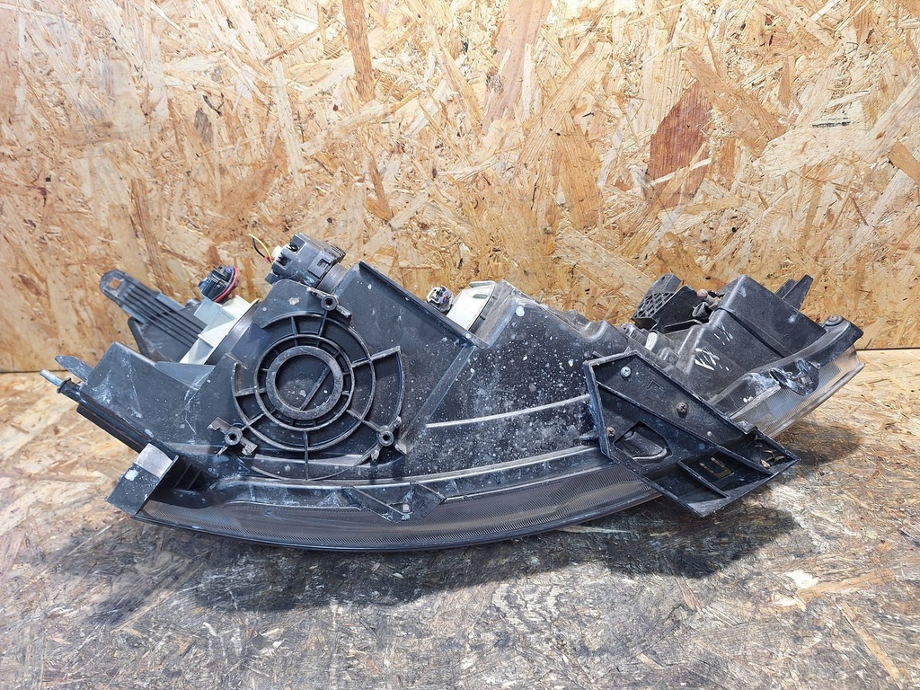 фото №6, Лампа левая перед mitsubishi grandis europa