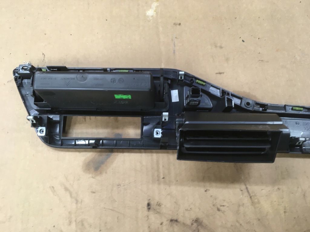 фото №3, Рамка yświetlacz консолі citroen c5 x7