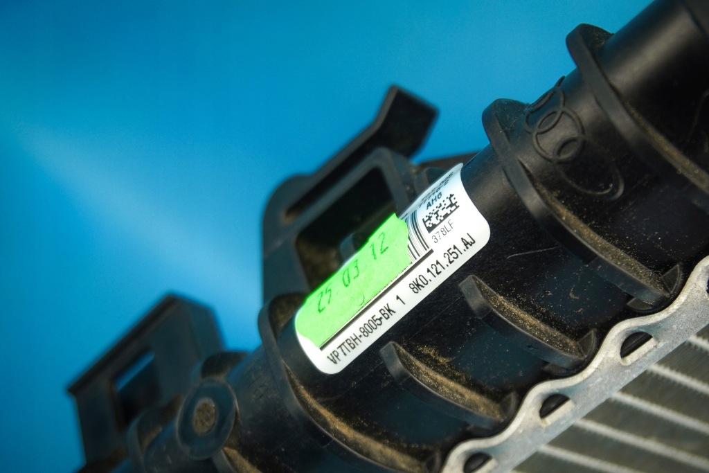 Радиатор воды масла audi a4 8k a5 8t q5 8r 8k0121251aj 2.0tdi с Разборки