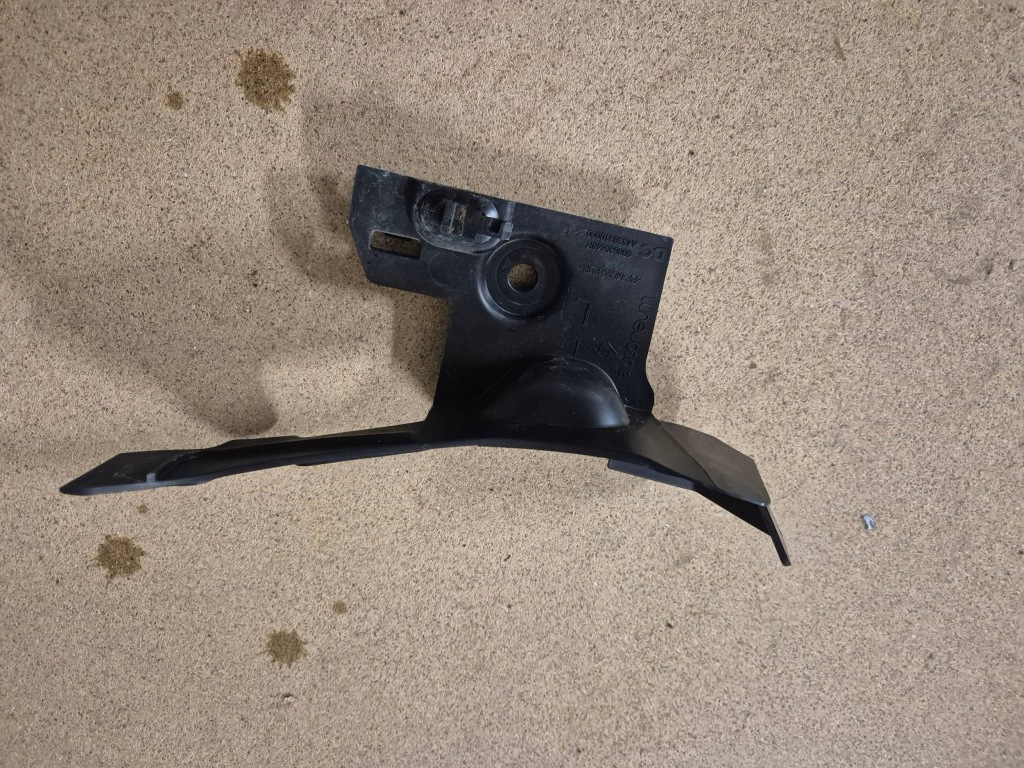 Купить Smart fortwo 453 кронштейн жабо левая a4538310000