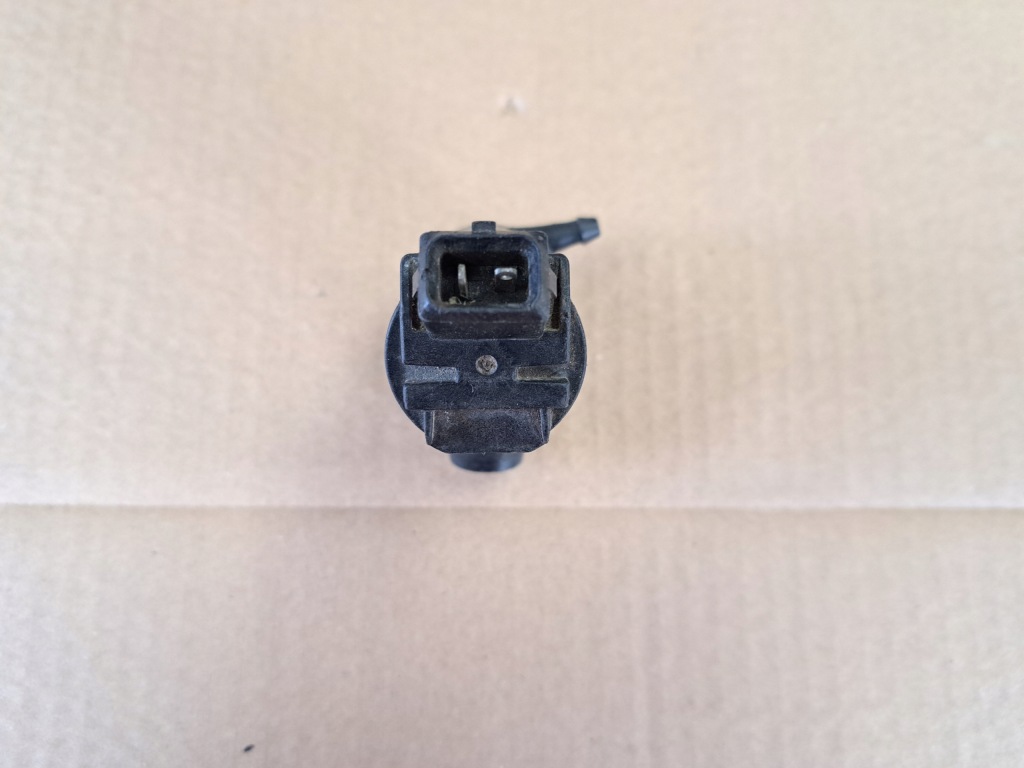 фото №3, Ford transit mk5 помпа распылителя