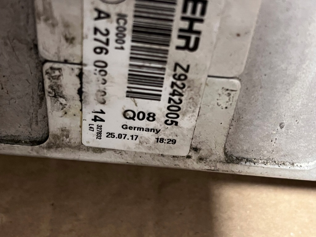 Интеркулер mercedes w205 w213 w218 3.0 v6 a2760900214 с Разборки