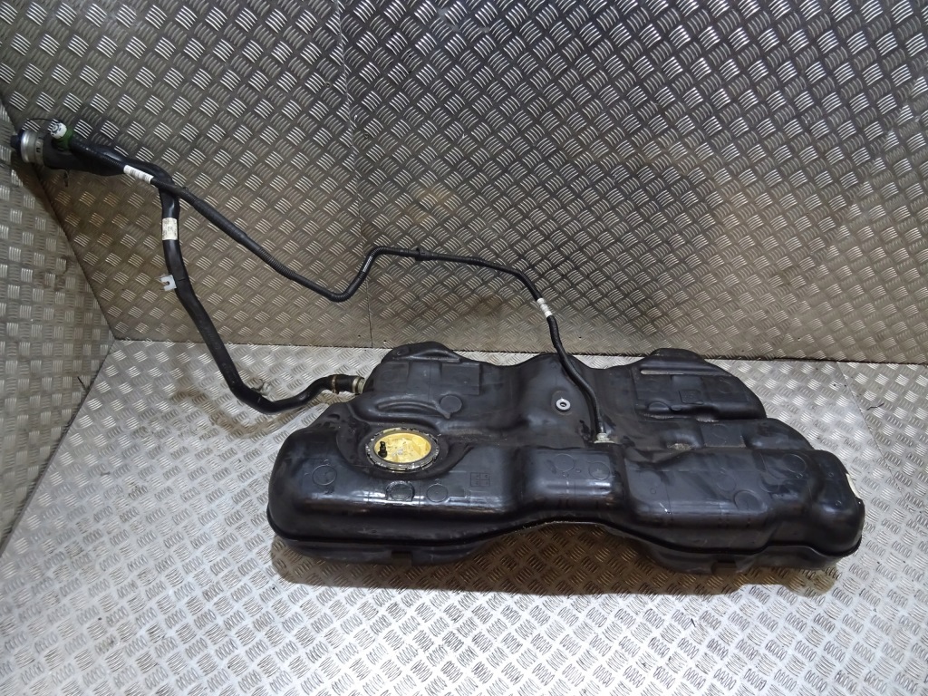 фото №1, U5 bmw 4 f36 gran coupe 2.0 b48 bak бак насос пального 7344066 5664671