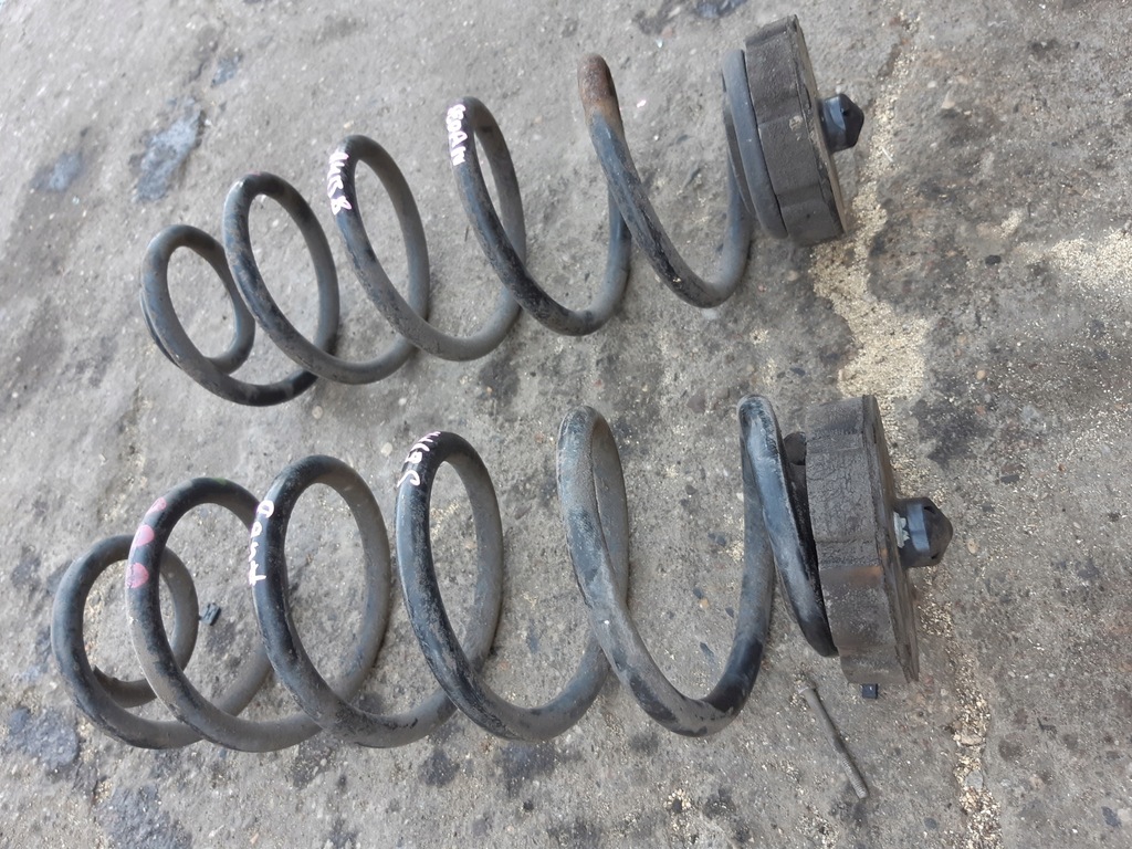 фото №10, Audi a4 b8 sedan пружина пружины задняя левая правая комплект