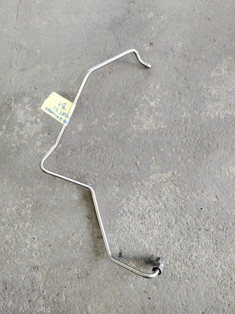 Купити Volkswagen passat b6 k 15- трубка шланг живлення turbo