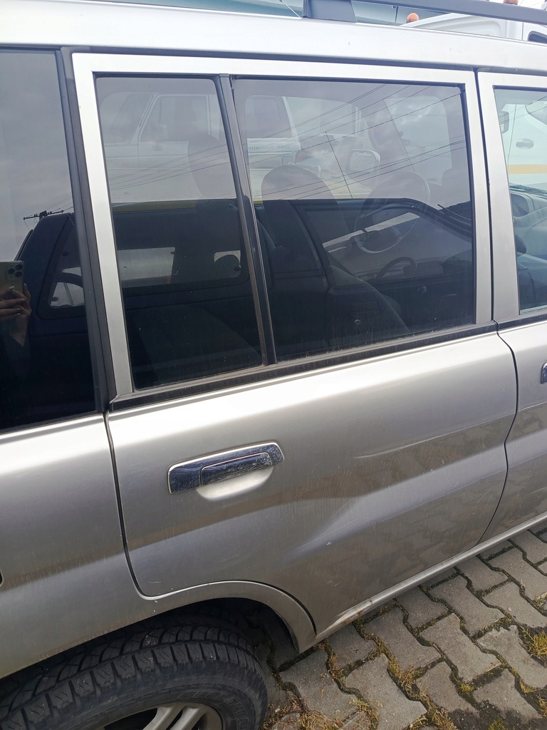 фото №1, Mitsubishi pajero pinin 5d двері праве задня задні голий