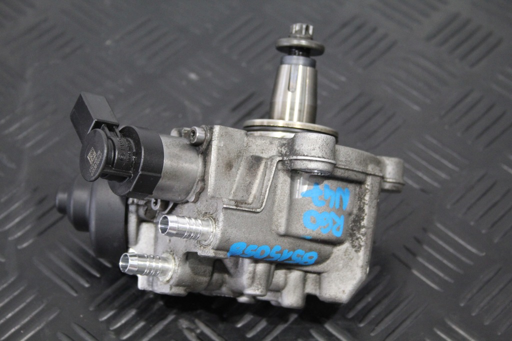 фото №1, Насос впрыск mini countryman r60 n47 c20a 8515058