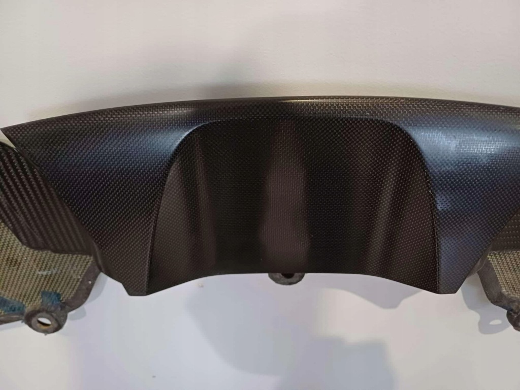 Спойлер бампер карбон ferrari 488 challenge evo Киев