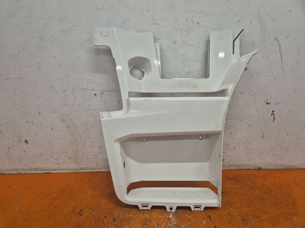 фото №1, Scania r 17- підніжка корпус підніжка лівий 2559301