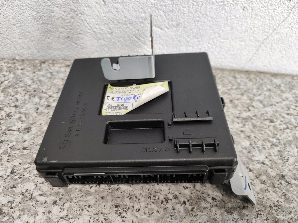 Купити Ssangyong tivoli рестайлінг  19- модуль блок керування unit assy-smart key