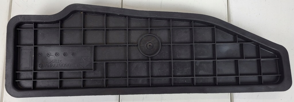 фото №1, Шумоізоляція задні ліва dodge durango 2011-2015