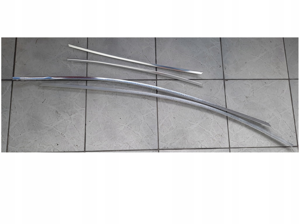 фото №1, Накладки верхній двері volvo v40 перед задня