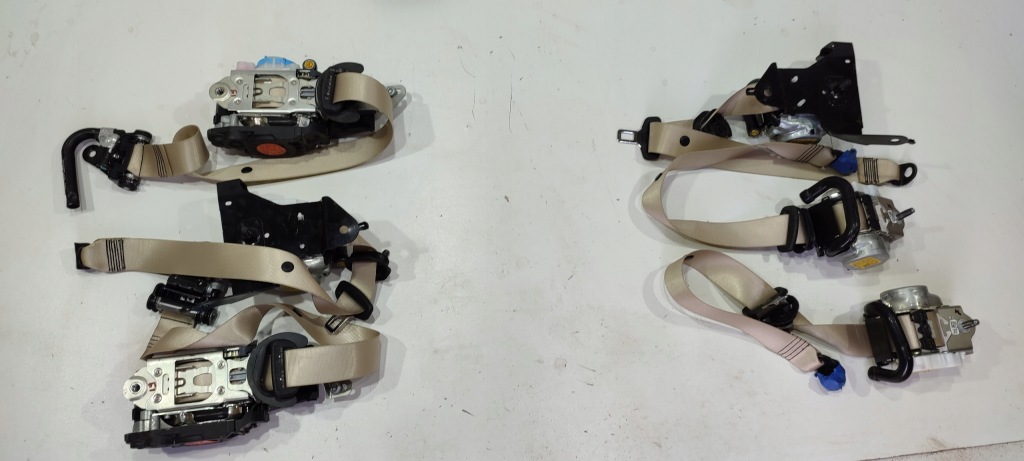 Купить Mercedes gls 2021 подушка безопасности ремень ремни безопасности