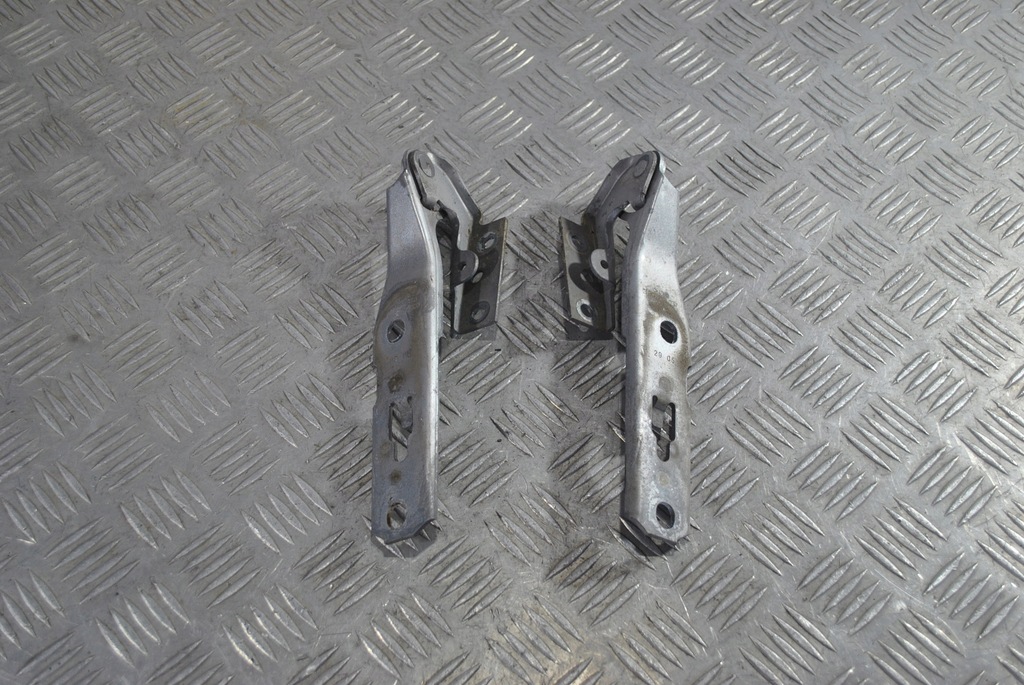 фото №1, Петли капот лак ly7w audi a4 b6