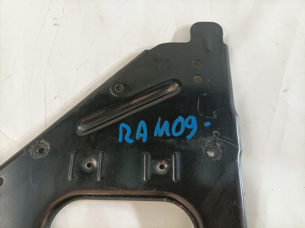 фото №7, Dodge ram 09- кронштейн компьютер usa 655ac 230