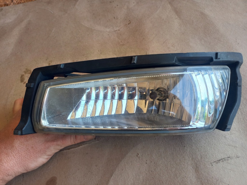 фото №1, Toyota previa ii 00-06 противотуманная фара противотуманные фары перед левый правый свет lift