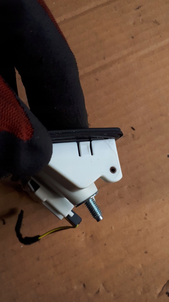 фото №7, A4 b8 s4 ручка мікровимикач кришки задня sedan 5n0827566t