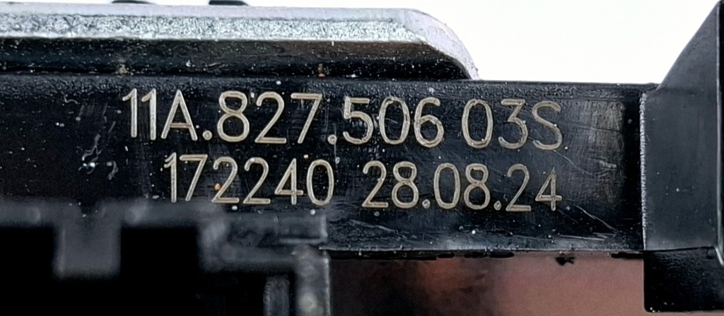 фото №6, Vw volkswagen id.4 / audi e-tron замок кришки багажника 11a827506