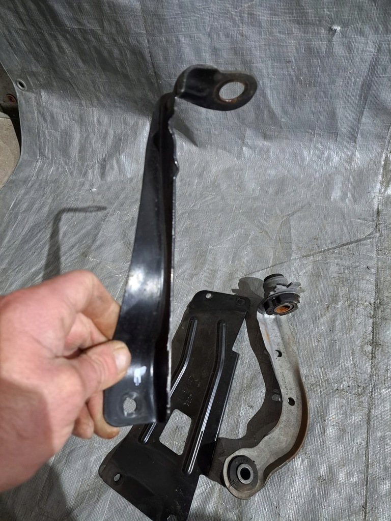 фото №7, Renault zoe ii кронштейн подрамник