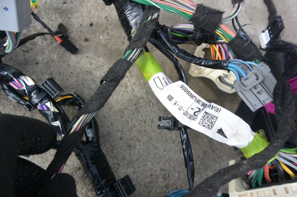 фото №12, Електропроводка відсік салону cała tesla model s eu