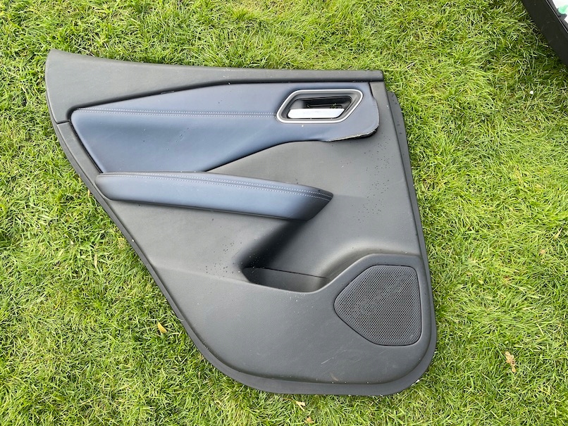 фото №1, Nissan qashqai iii j12 обивка обшивка дверь задние левая оригинал