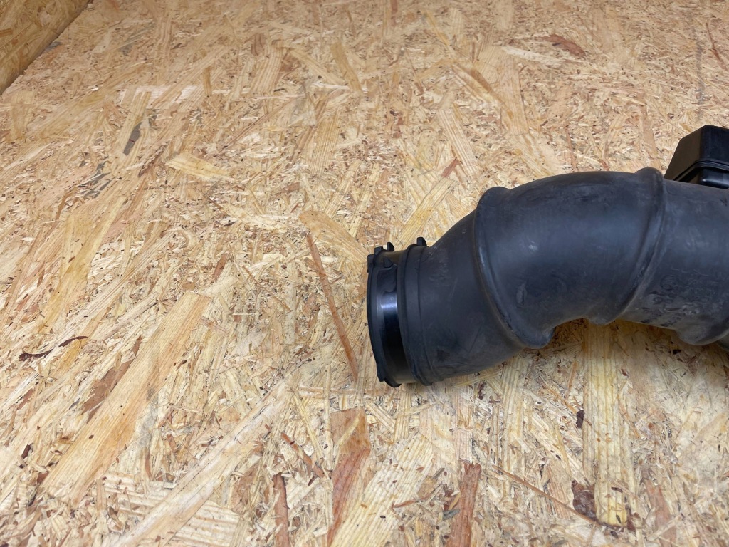 фото №8, Впуск воздухозаборник труба шланг воздуха toyota rav4 v 17881-25050 2018-