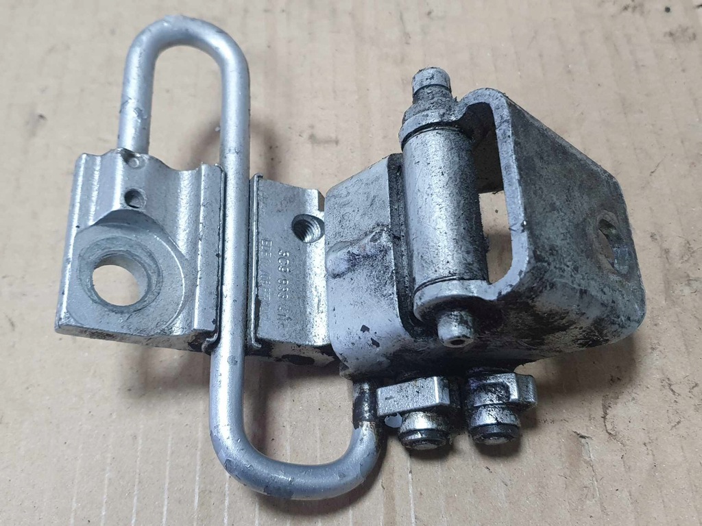 фото №1, Vw passat cc b6 петля капот перед правый 9c9833411