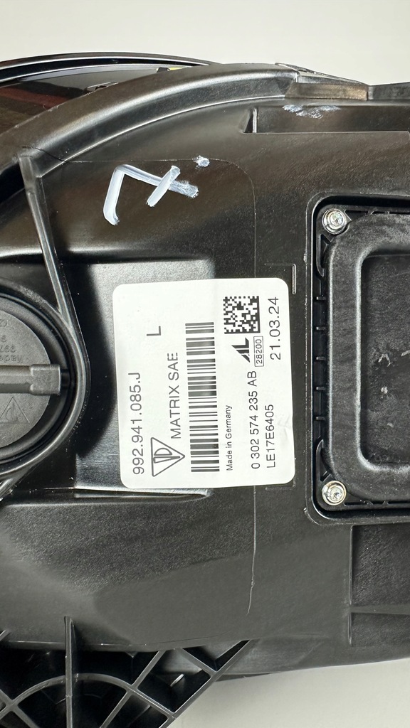 фото №8, Porsche carrera 911 992 лампа правая full led matrix usa sae 992941086j