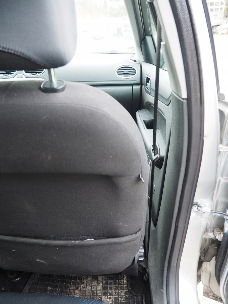 Focus 2 mk2 ремінь безпеки правий перед передній Оригінал