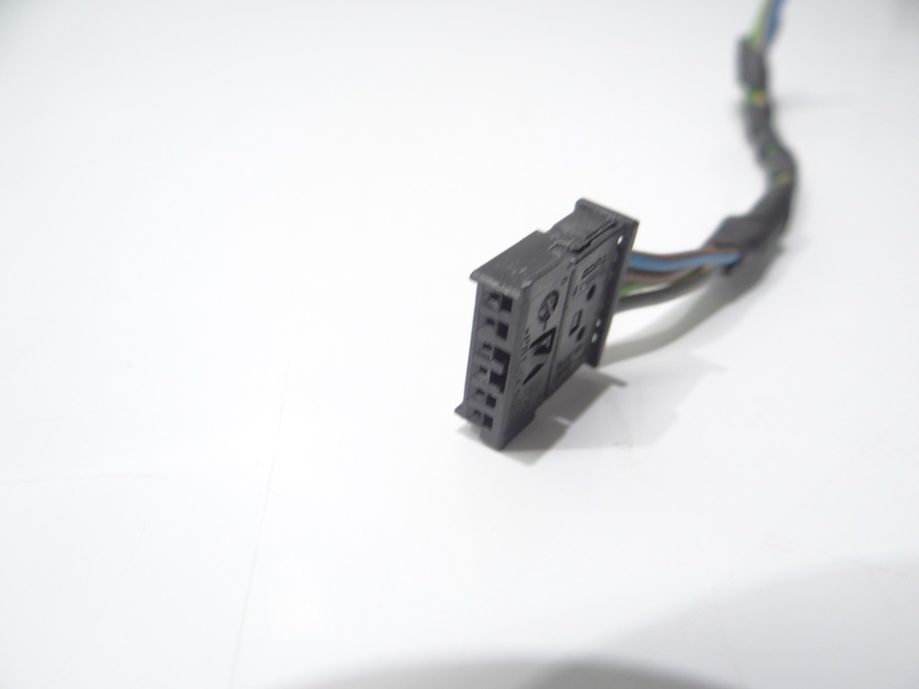 фото №2, Колодка штекер лампи задня bmw f11