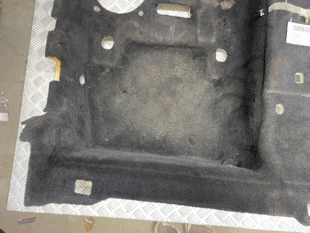 фото №10, Bmw g22 g82 коврик задняя часть обшивка задняя 9478776