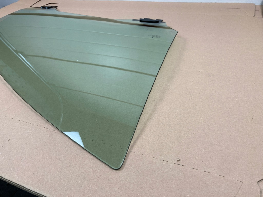 фото №12, Скло права передня tesla model x