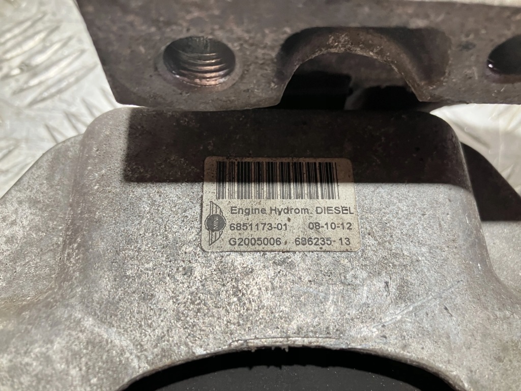 Кронштейн подушка двигателя mini купе r58 cooper sd 2.0 d Доставка