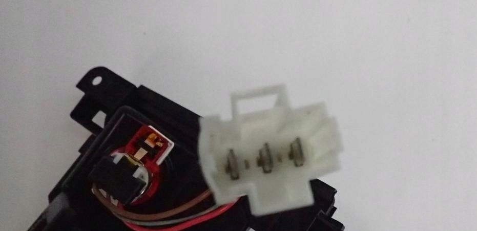 фото №9, Механізм попільнички перед 4l0857951 audi q7 4l