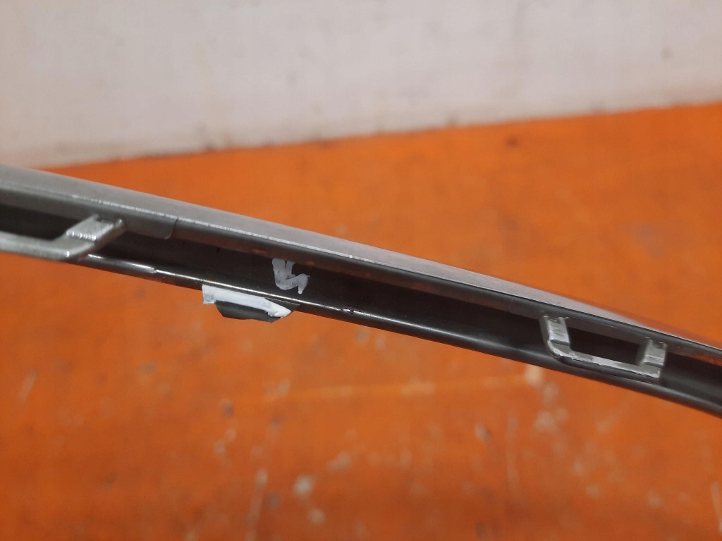 фото №12, Mercedes-benz оригінальний номер a2388859600 молдинг бампера хром