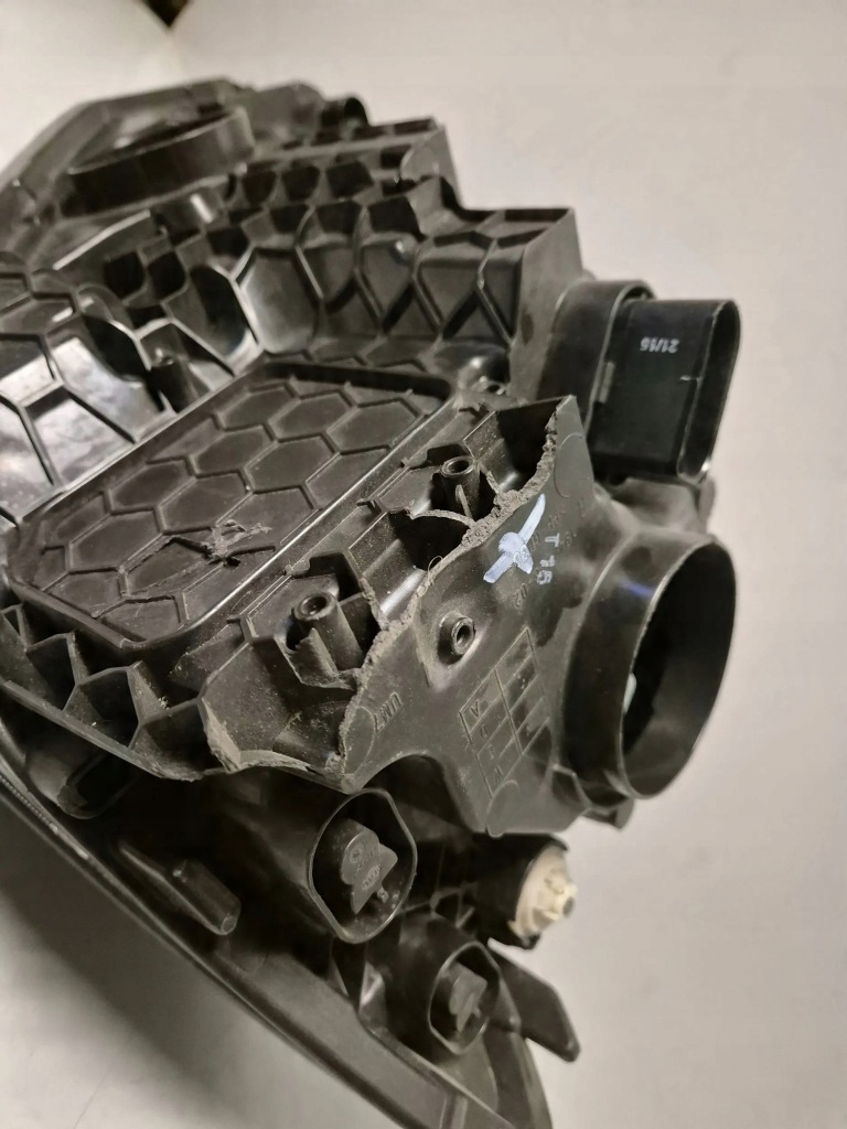 фото №10, Skoda fabia 3 iii 14- лампа правая перед led 6v1941016b повреждённая