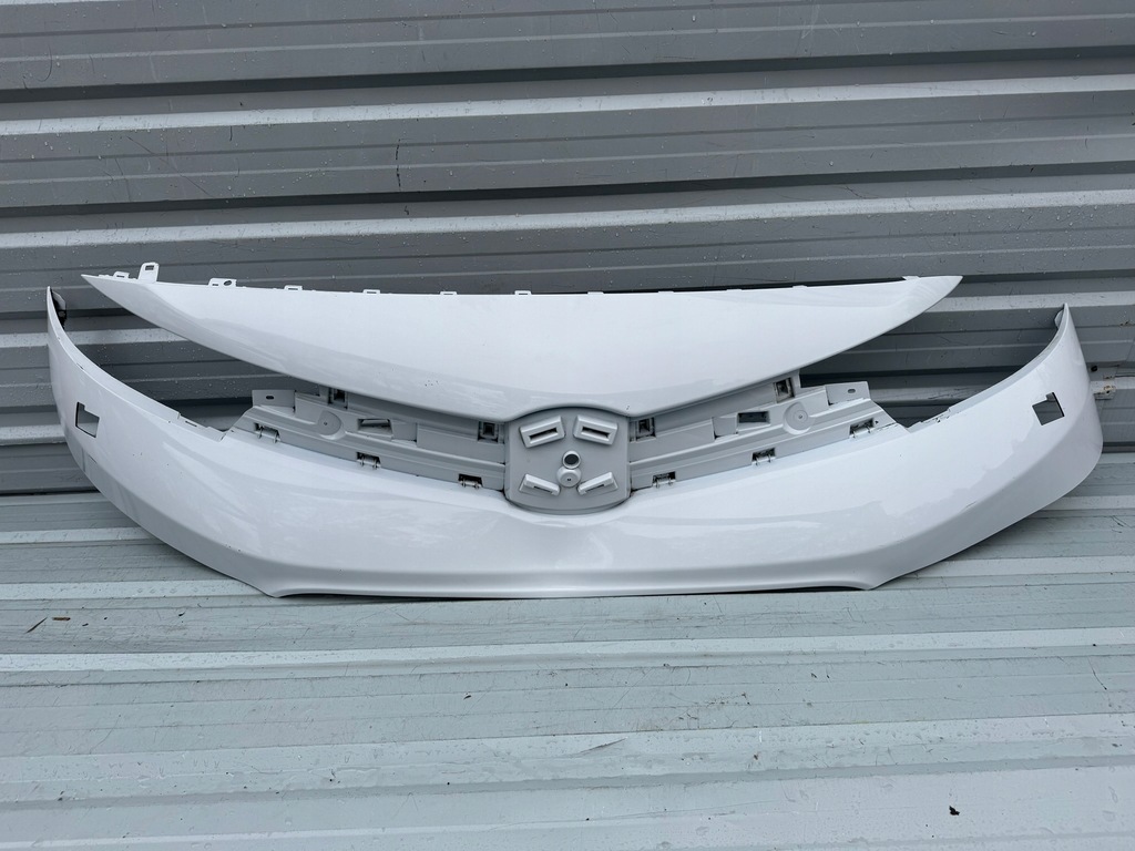 фото №1, Toyota proace ii 2 16r- бампер перед передний решётка радиатора омыватель 9811847477