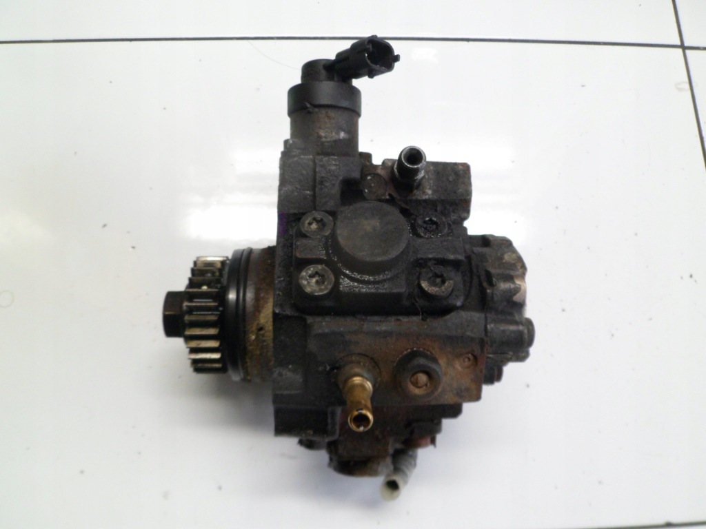 фото №1, Renault trafic 2.0dci насос упорскування 0445010205