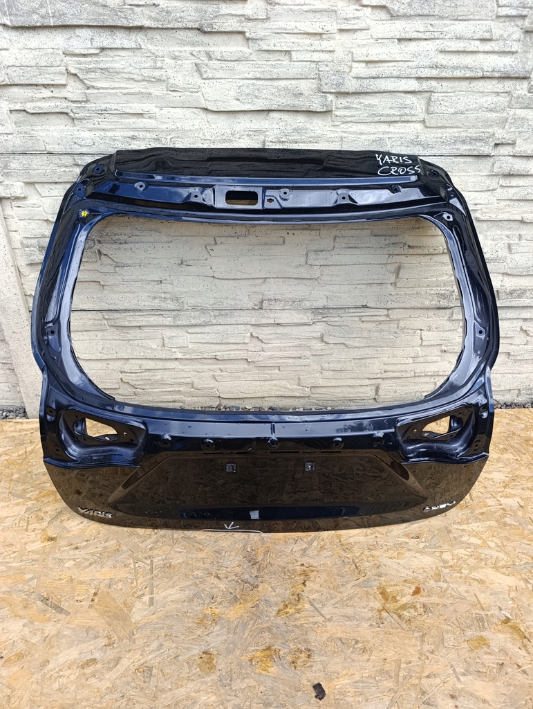 фото №1, Кришка багажника задня toyota yaris cross 2022-2025
