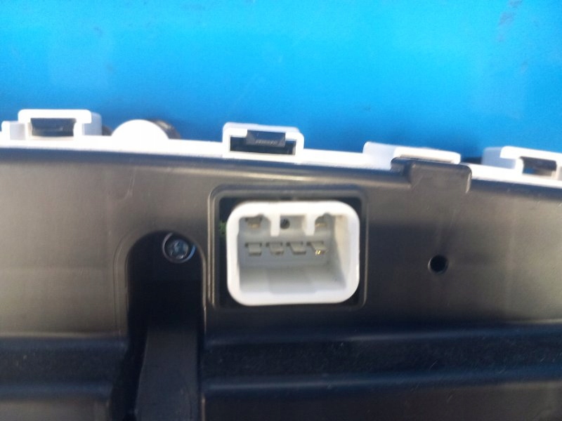 фото №7, Панель приборная toyota prius plus 11-14 8380047590