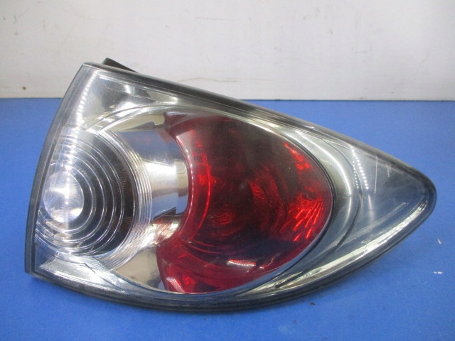 фото №1, Mazda 6 lift kombi лампа задня права оригінал
