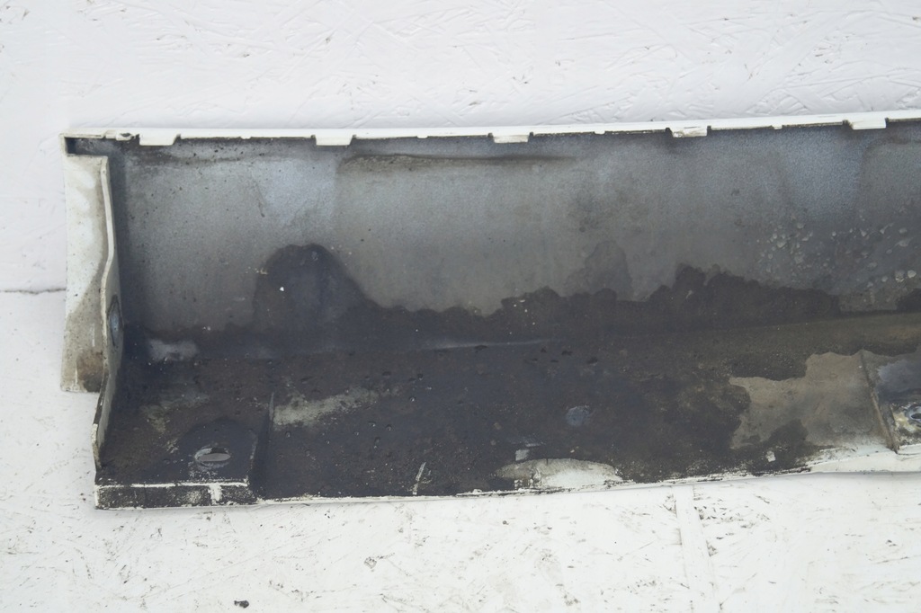 фото №13, Молдинг порог накладка левая audi r8 420 06- ly9c