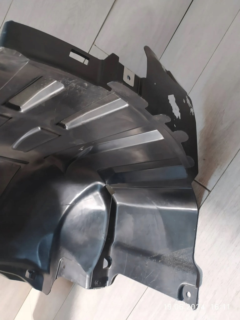 фото №6, 8921. mercedes w176 w246 підкрилок лівий перед a2466900200