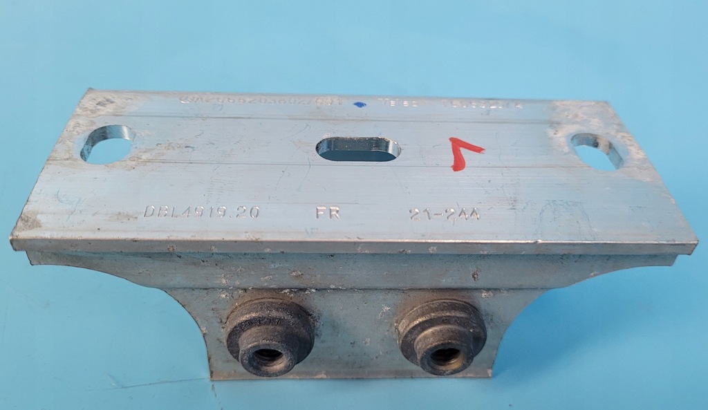 фото №13, Mercedes w206 22r кронштейн кронштейн поперечина перед лівий правий a2066203802