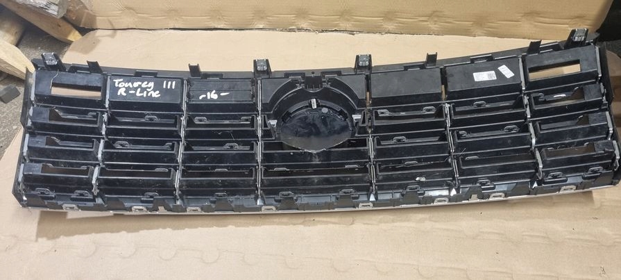 фото №4, Решітка радіатора решітка радіатора vw touareg iii r line