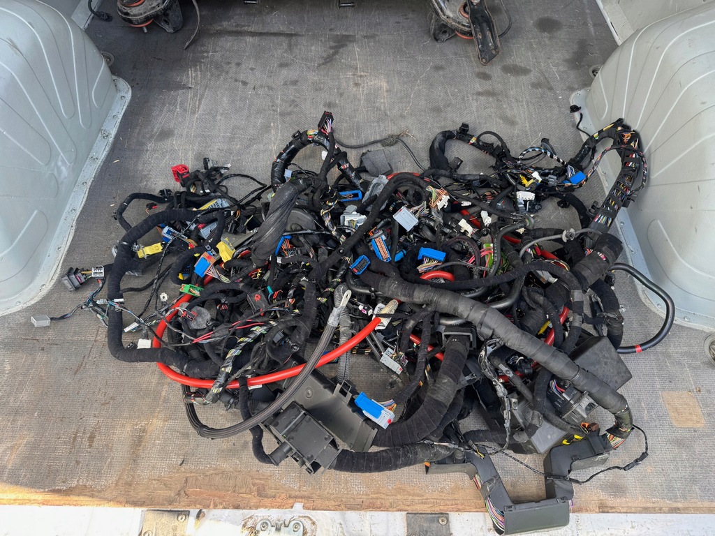 фото №1, Maserati quattroporte vi lift джгут комплектна салону