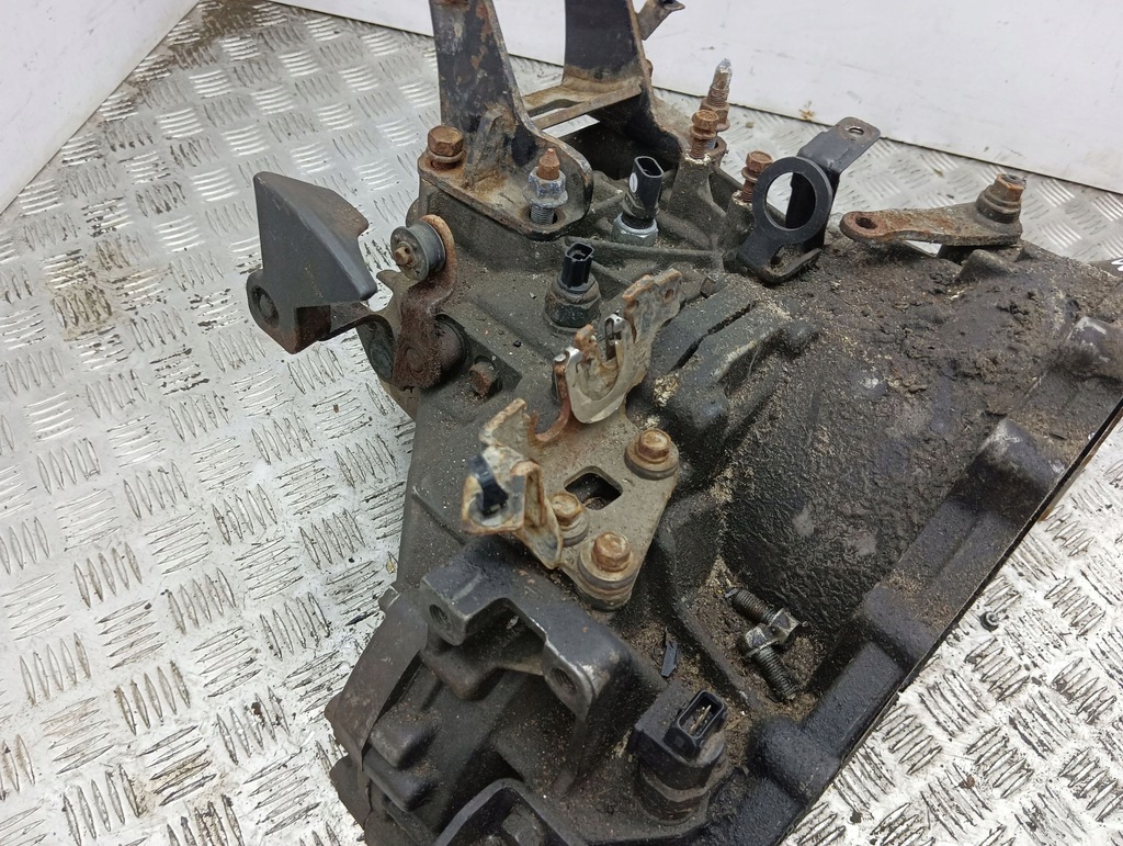 фото №6, Kia carens ii 2009 механическая 5-ступенчатая коробка передач передач