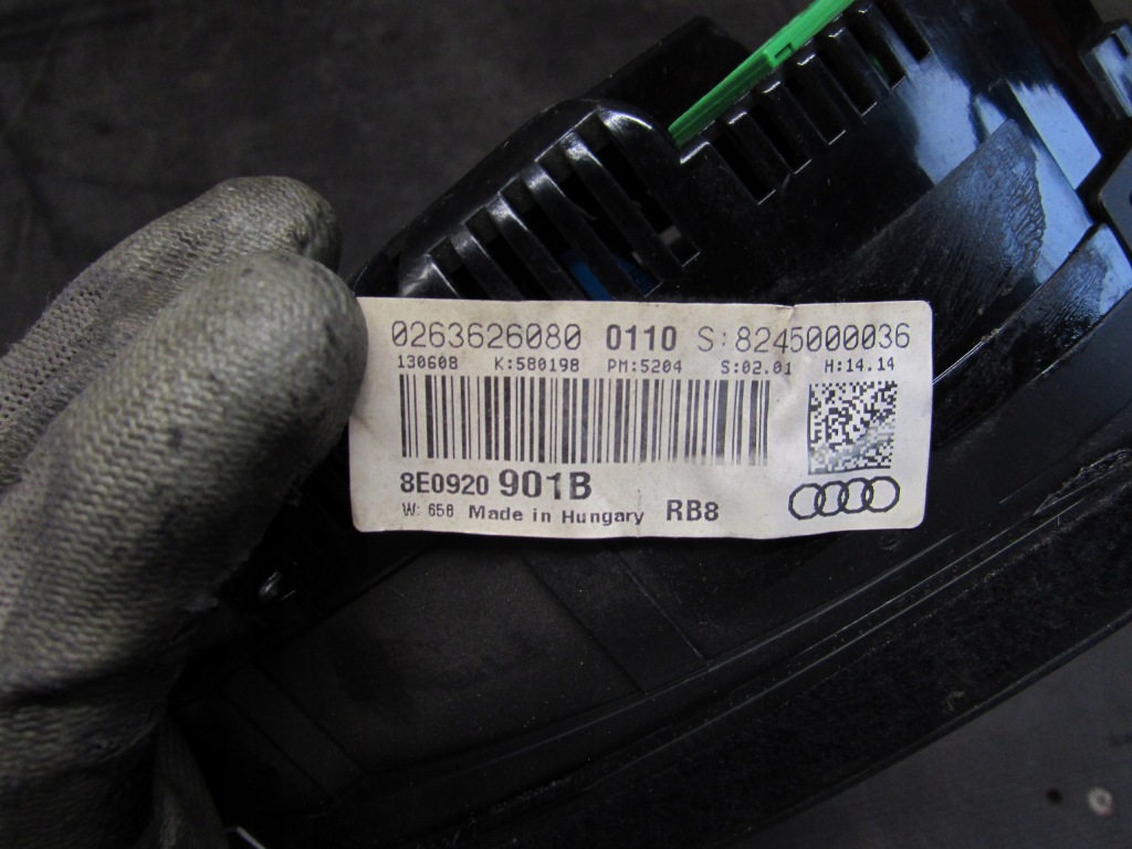 Панель 0263626080 audi a4b7 04-08r Киев