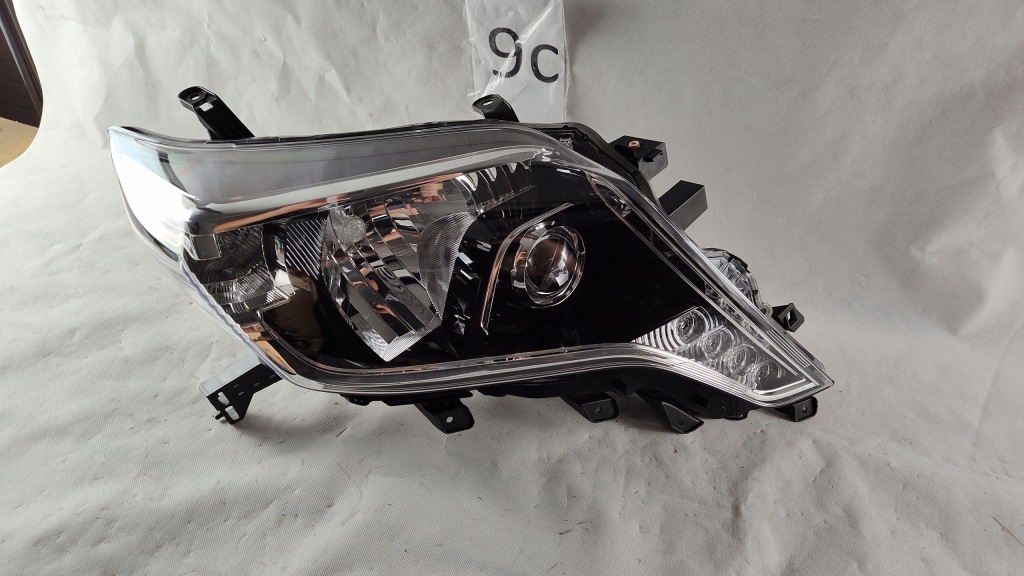 Toyota land cruiser 150 фара full led правый лампа правая Недорого